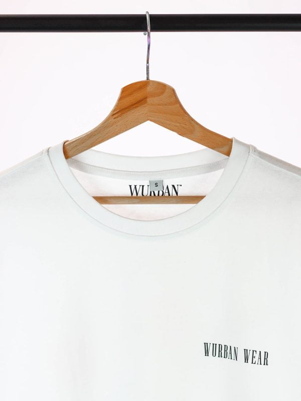 Met de inspirerende quote be brave to be free is dit oversized t shirt van Wurban Wear een sprekend stoic shirt
