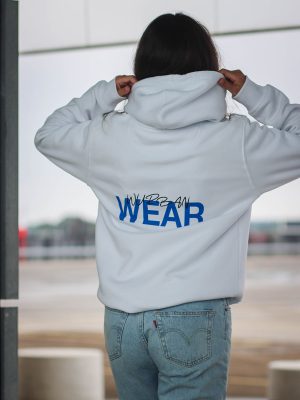 Een matchende hoodie voor met valentijn van Wurban Wear kan een chique anwb koppel outfit vormen