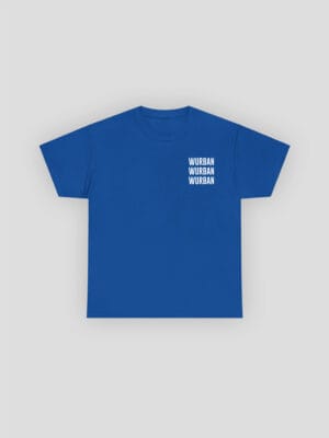 Het Triple Wurban T-shirt straalt elegantie uit door zijn minimalistisch design, een simpel oversized shirt