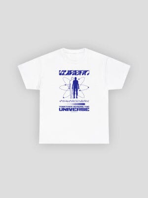 Een oversized t shirt van Wurban wear dat staat voor de ruimte van de universe staat vrij voor je maximale potentieel