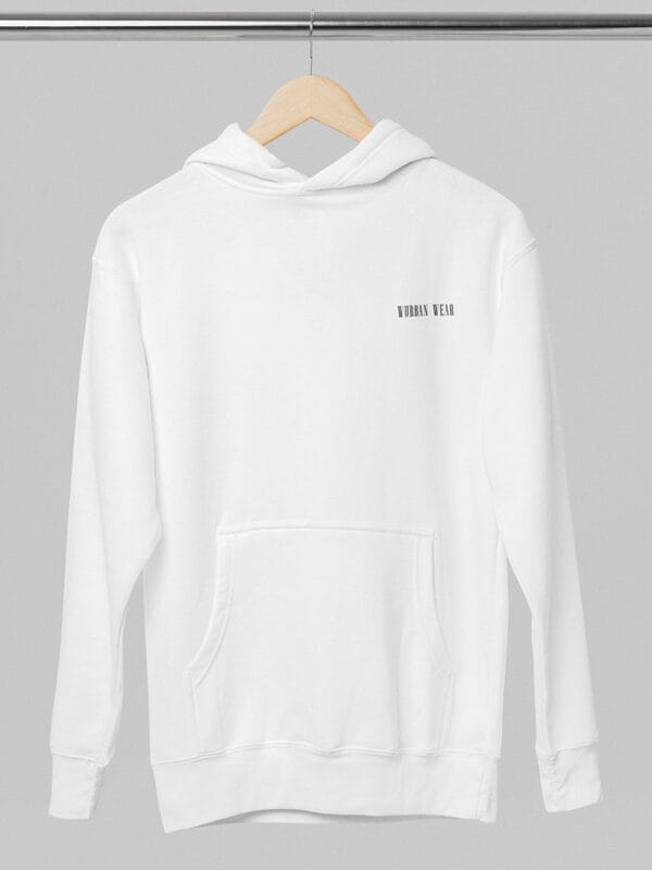 Met de inspirerende quote be brave to be free is deze oversized hoodie van Wurban Wear een sprekend stoic trui
